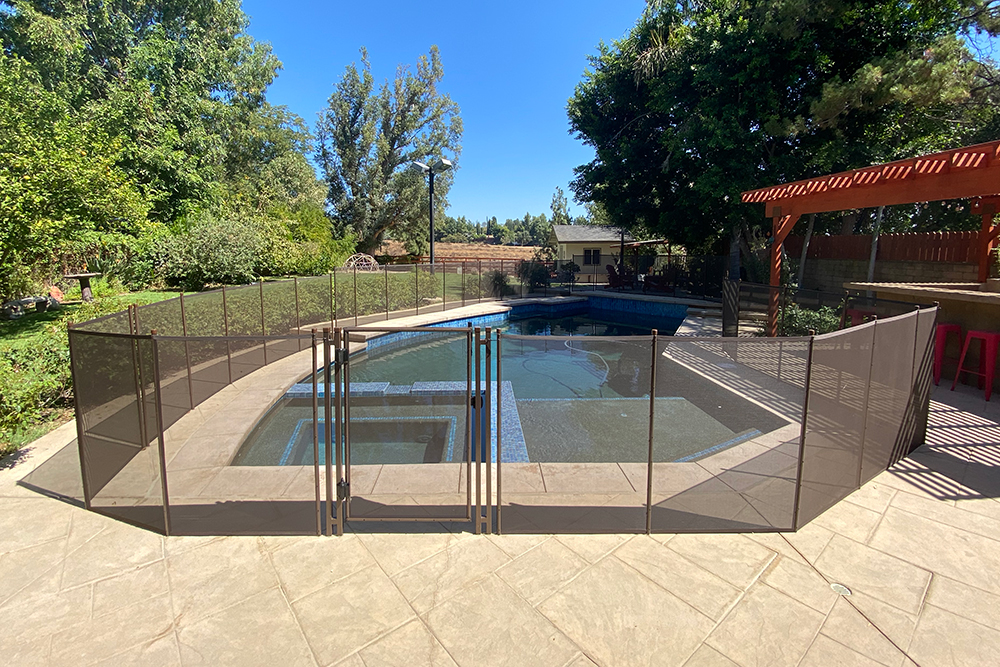 Professional mesh pool fence installation